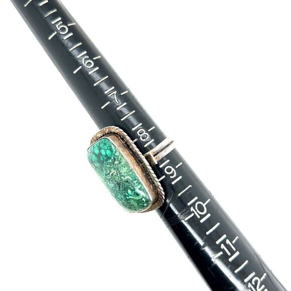 Sterling Silver 925 Green Stone Ring - Picture 7 of 7